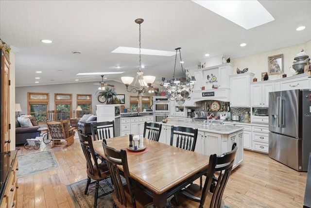 2432 73rd Court E, Inver Grove Heights, MN 55076
