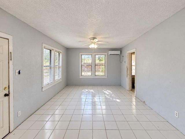 113 W Lobit Street, Baytown, TX 77520