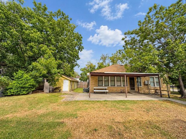 113 W Lobit Street, Baytown, TX 77520