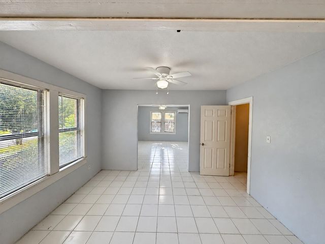 113 W Lobit Street, Baytown, TX 77520
