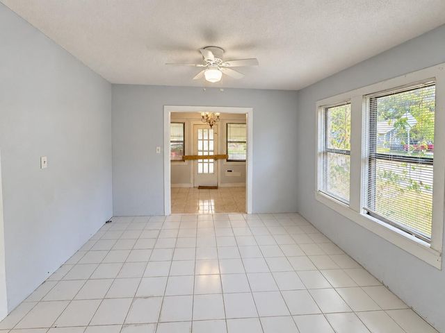 113 W Lobit Street, Baytown, TX 77520