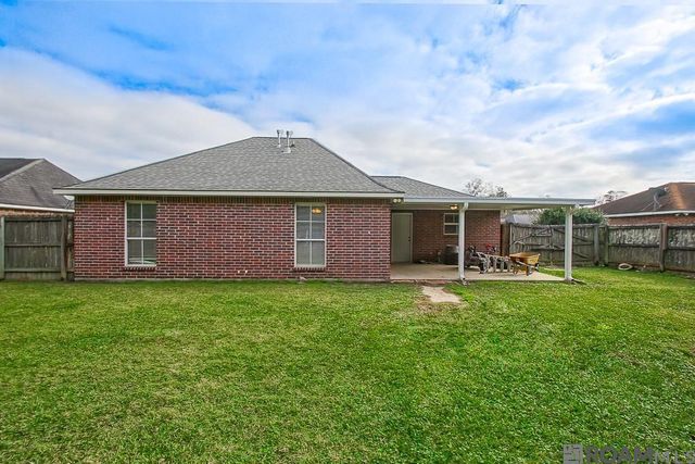 36221 Lynchburg Dr, Denham Springs, LA 70706