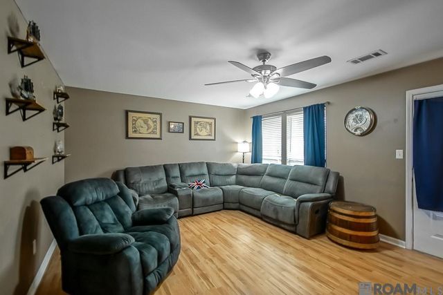 36221 Lynchburg Dr, Denham Springs, LA 70706