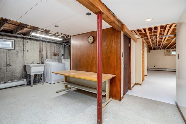 52 Alice Ave, Fitchburg, MA 01420