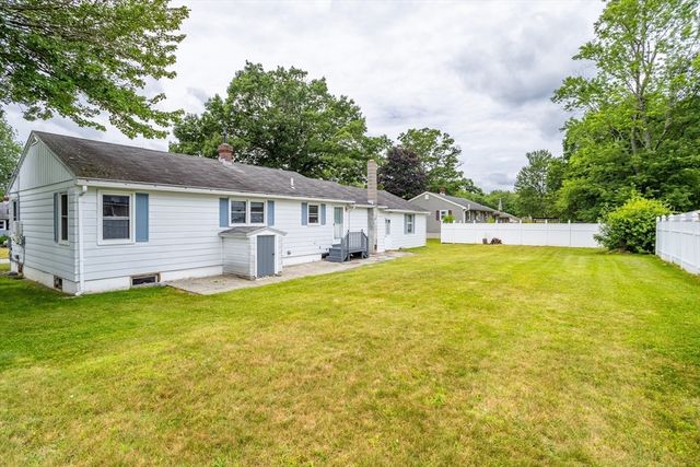 52 Alice Ave, Fitchburg, MA 01420