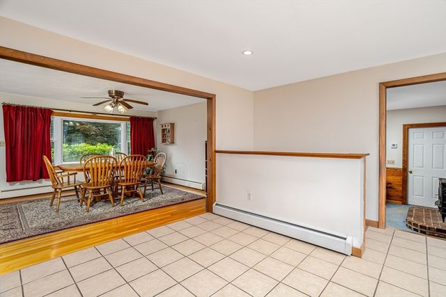 52 Alice Ave, Fitchburg, MA 01420