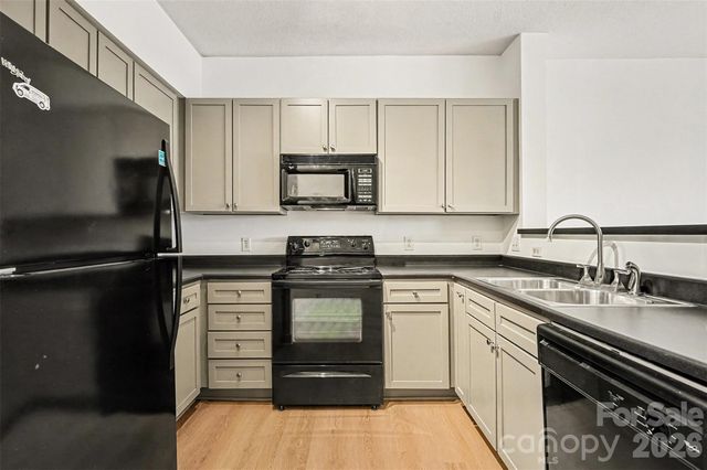 1315 East Boulevard 534, Charlotte, NC 28203