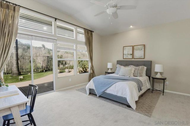 2385 Amber Oak Ln, Escondido, CA 92027