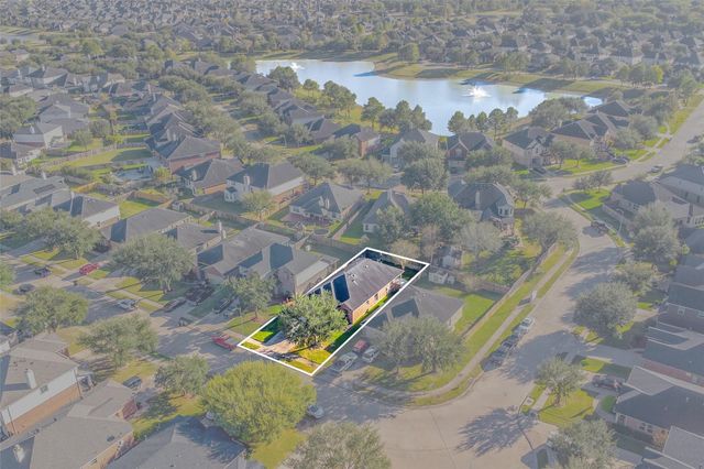 7510 Summerdale Drive, Rosenberg, TX 77469