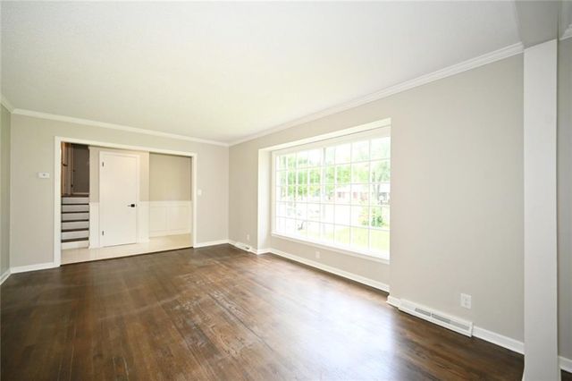 1710 NE 68th Street, Kansas City, MO 64118