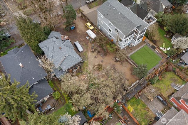 333 17th Avenue, Seattle, WA 98122