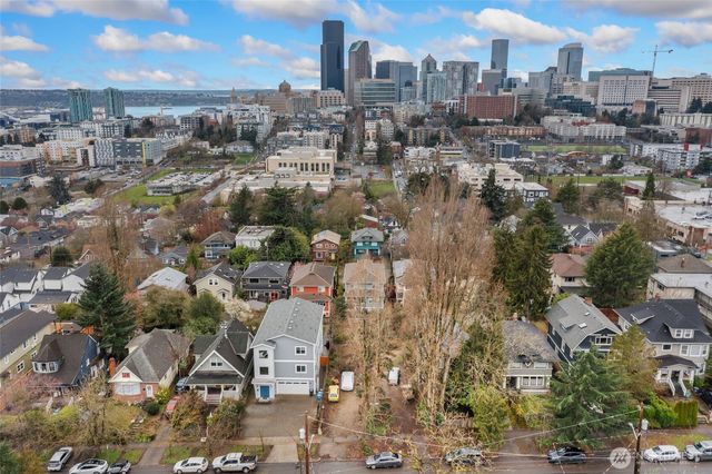 333 17th Avenue, Seattle, WA 98122