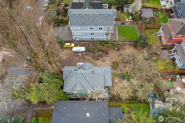 333 17th Avenue, Seattle, WA 98122