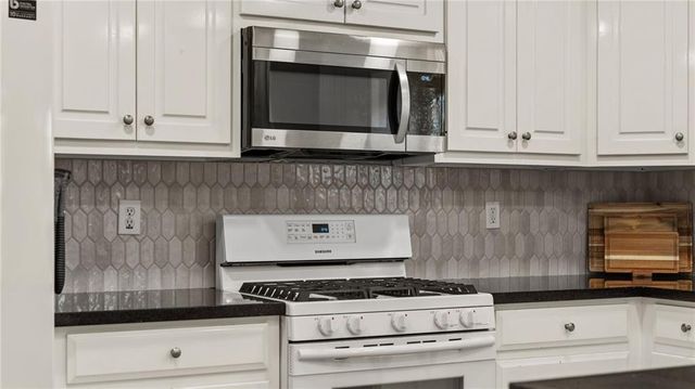 1086 Fieldstone Drive, Canton, GA 30114