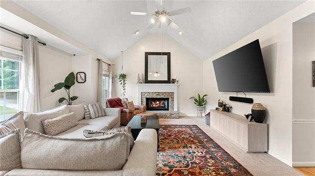 1086 Fieldstone Drive, Canton, GA 30114