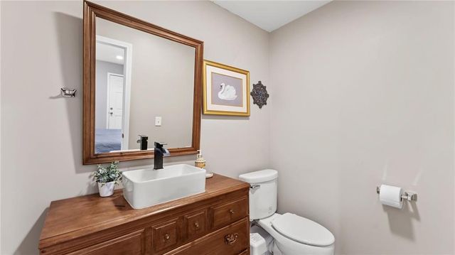 1086 Fieldstone Drive, Canton, GA 30114