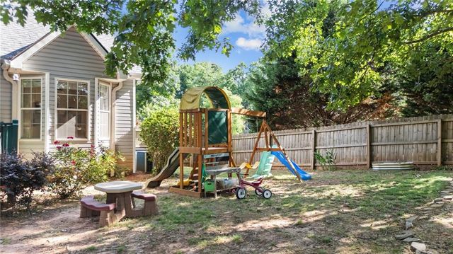 1086 Fieldstone Drive, Canton, GA 30114
