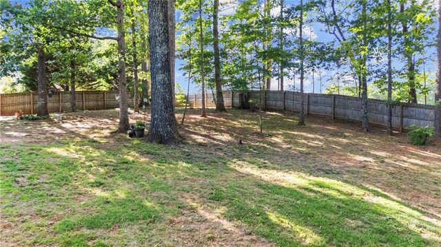 1086 Fieldstone Drive, Canton, GA 30114