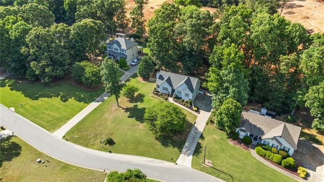 1086 Fieldstone Drive, Canton, GA 30114