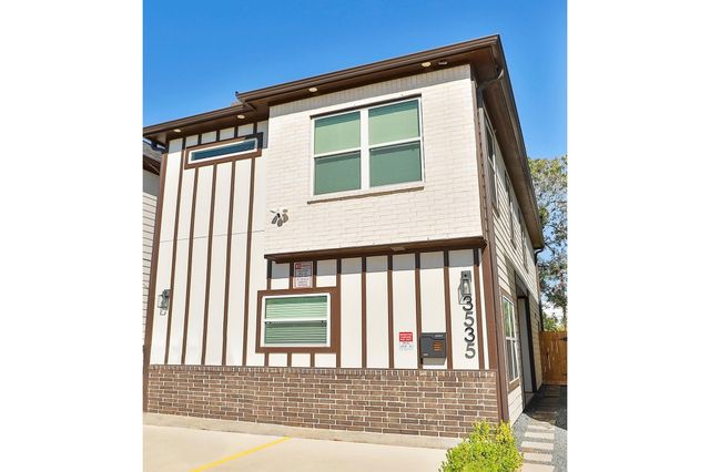 3535 Mount Pleasant Street A, Houston, TX 77021