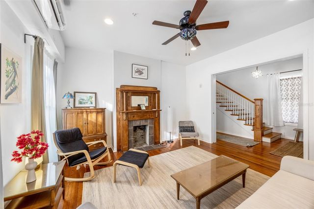 728 E UNIVERSITY AVENUE, Gainesville, FL 32601