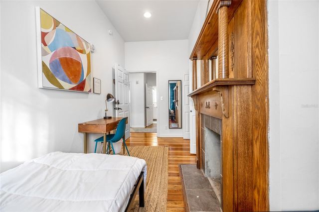 728 E UNIVERSITY AVENUE, Gainesville, FL 32601