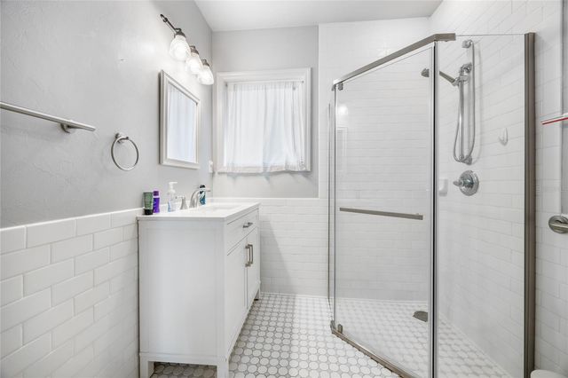 728 E UNIVERSITY AVENUE, Gainesville, FL 32601