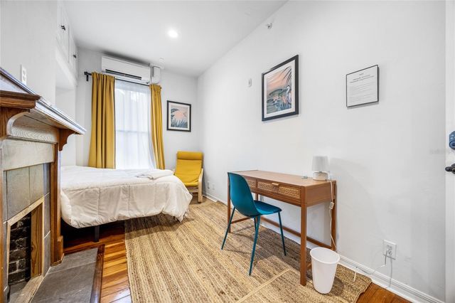 728 E UNIVERSITY AVENUE, Gainesville, FL 32601