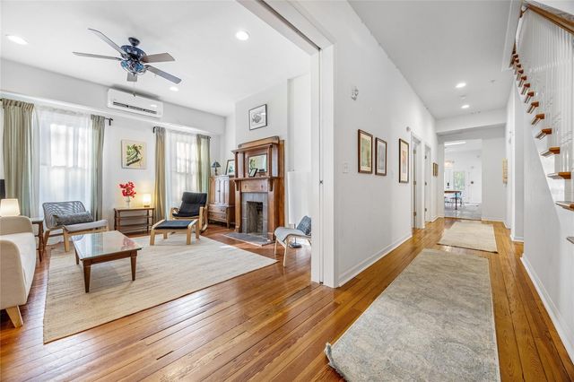 728 E UNIVERSITY AVENUE, Gainesville, FL 32601