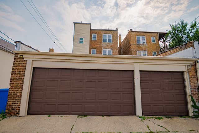 7554 N Claremont Avenue 2, Chicago, IL 60645