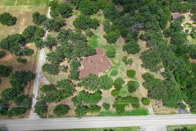 704 Mc Makin Road, Bartonville, TX 76226