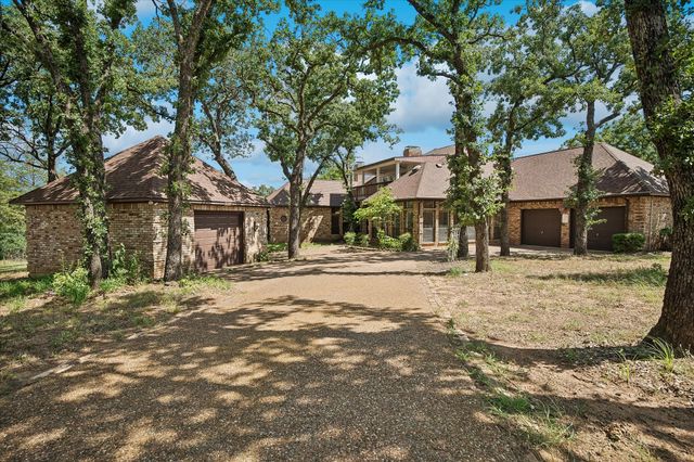 704 Mc Makin Road, Bartonville, TX 76226