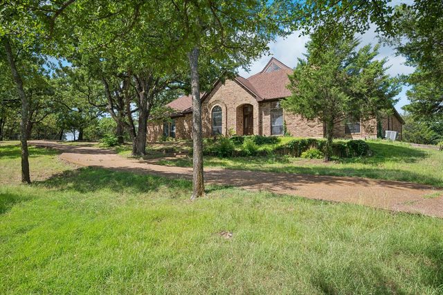 704 Mc Makin Road, Bartonville, TX 76226