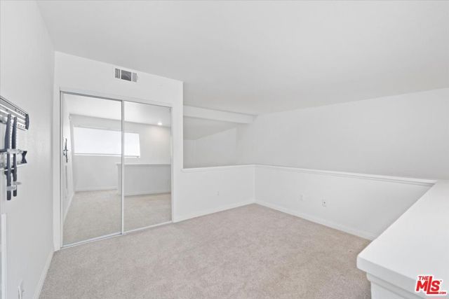 5530 Owensmouth Avenue 316, Woodland Hills (los Angeles), CA 91367
