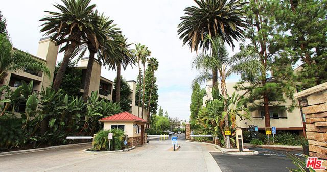 5530 Owensmouth Avenue 316, Woodland Hills (los Angeles), CA 91367