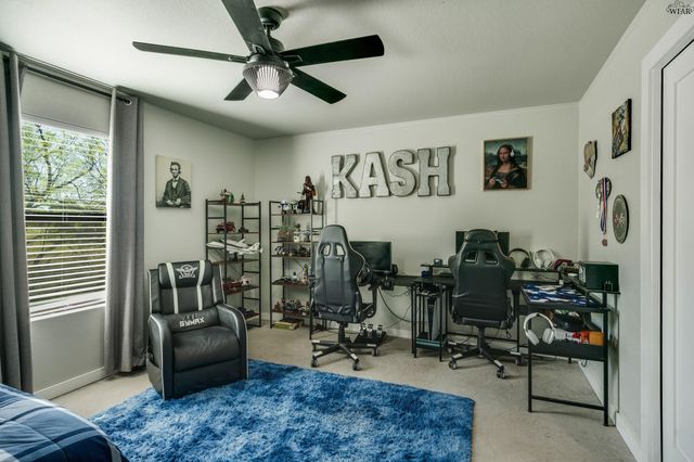 1822 N FM 368, Iowa Park, TX 76367