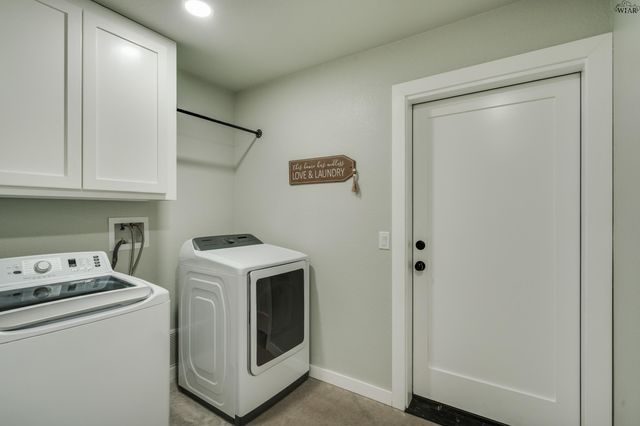 1822 N FM 368, Iowa Park, TX 76367