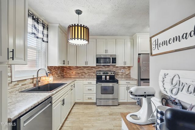 1124 Northwest Virginia Avenue, Norton, VA 24273