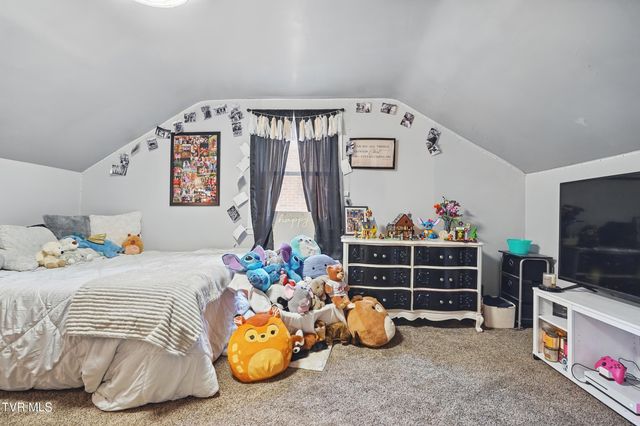 1124 Northwest Virginia Avenue, Norton, VA 24273