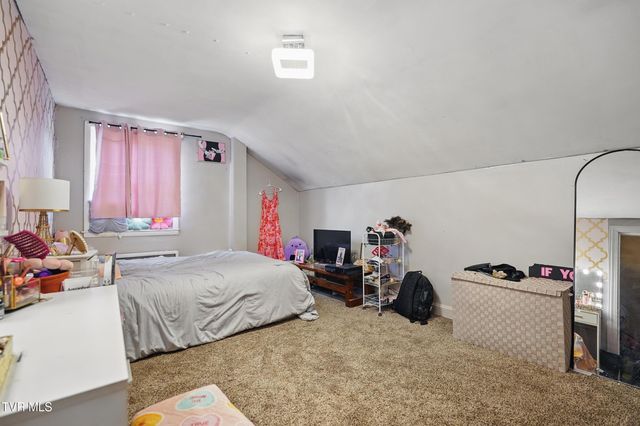1124 Northwest Virginia Avenue, Norton, VA 24273