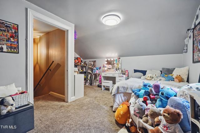 1124 Northwest Virginia Avenue, Norton, VA 24273