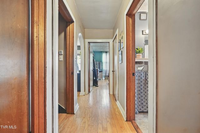 1124 Northwest Virginia Avenue, Norton, VA 24273