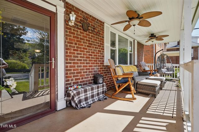 1124 Northwest Virginia Avenue, Norton, VA 24273