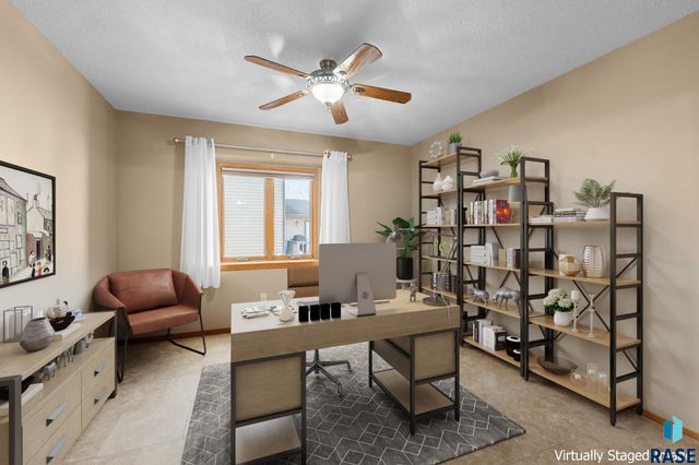 4700 E Alpine Cir Circle, Sioux Falls, SD 57110