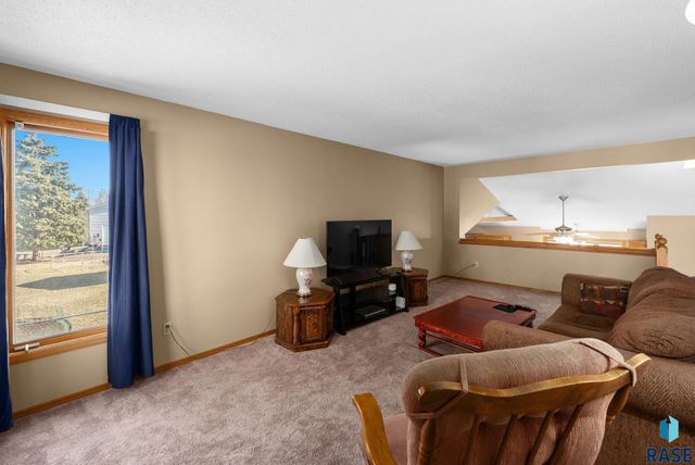 4700 E Alpine Cir Circle, Sioux Falls, SD 57110