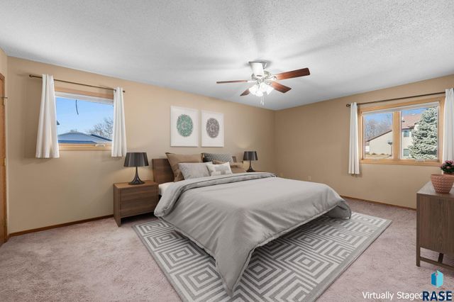 4700 E Alpine Cir Circle, Sioux Falls, SD 57110