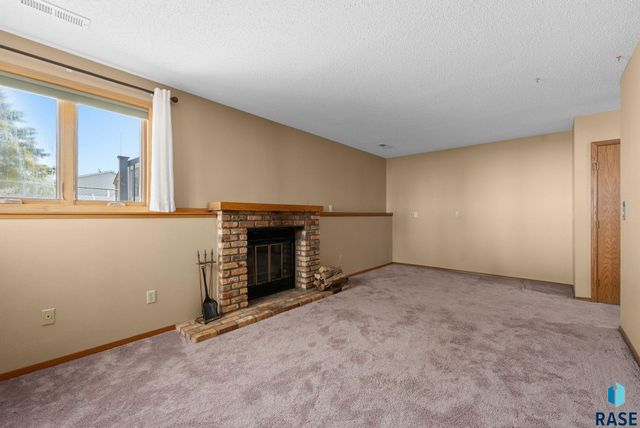 4700 E Alpine Cir Circle, Sioux Falls, SD 57110