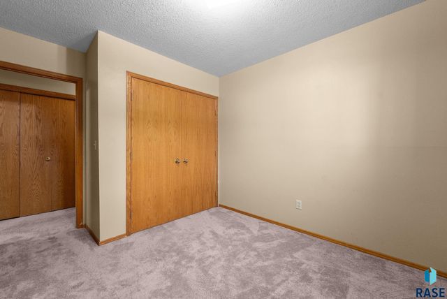 4700 E Alpine Cir Circle, Sioux Falls, SD 57110