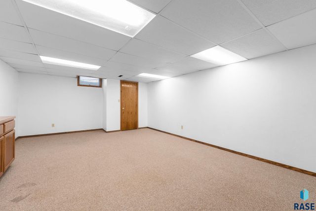 4700 E Alpine Cir Circle, Sioux Falls, SD 57110