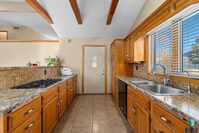 4700 E Alpine Cir Circle, Sioux Falls, SD 57110